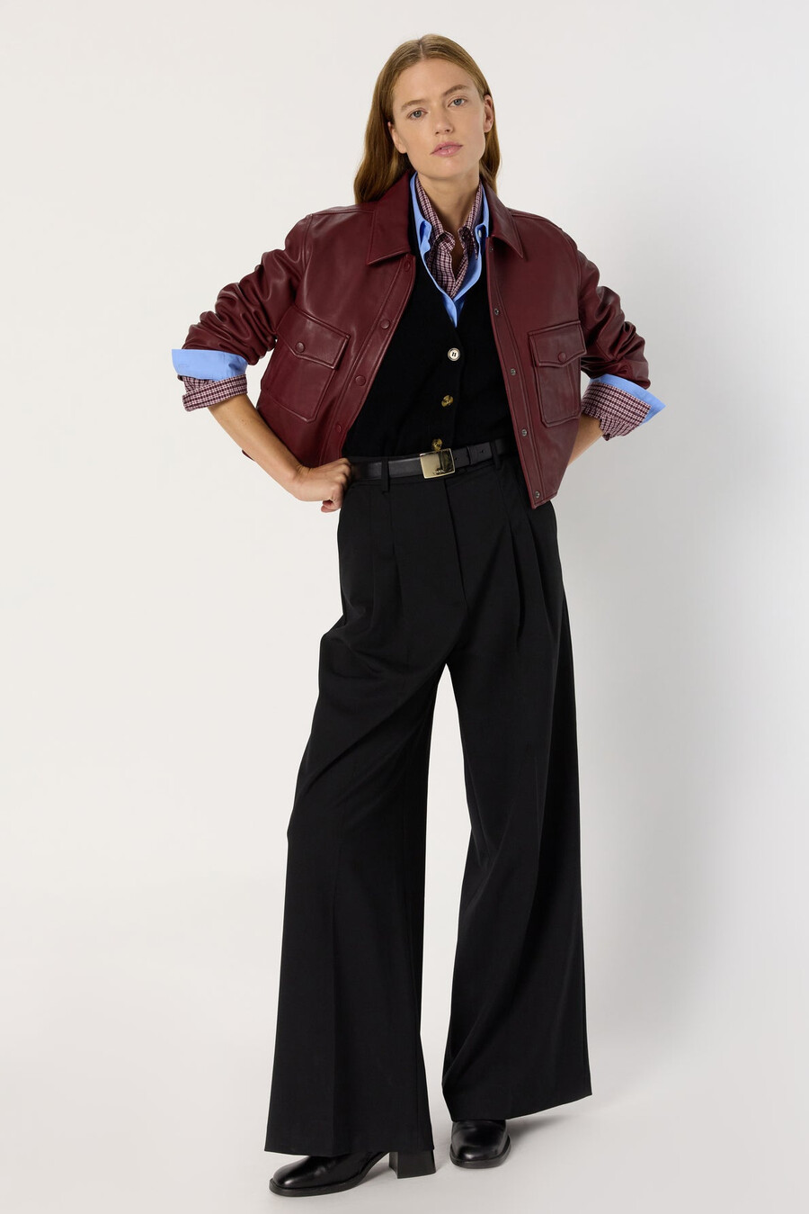 giacca corta in pelle bordeaux - noeve