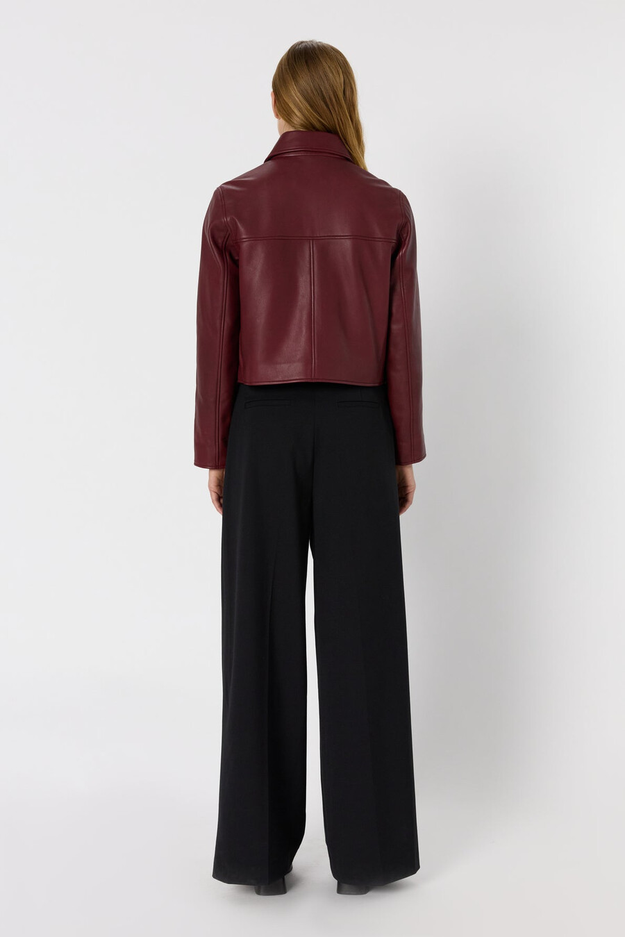 giacca corta in pelle bordeaux - noeve