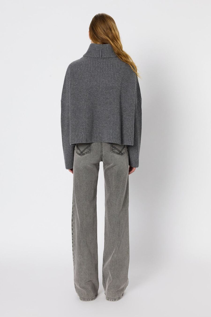 maglione a collo alto in lana a coste